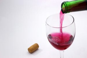 ファイトケミカル　ポリフェノール　美肌　ワイン